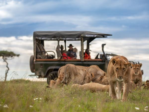Kenya luxury family safari and beach holiday