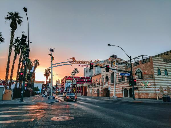 New York to LA small group tour