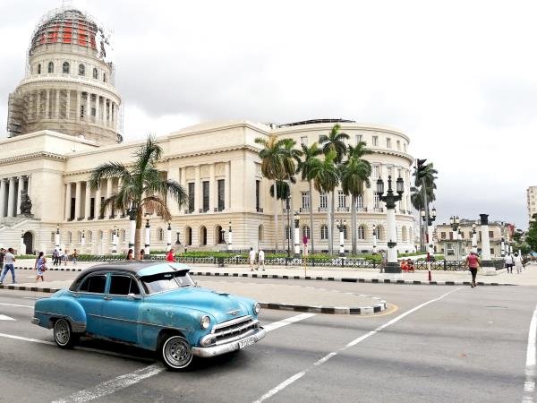 Cuba small group cycling holiday