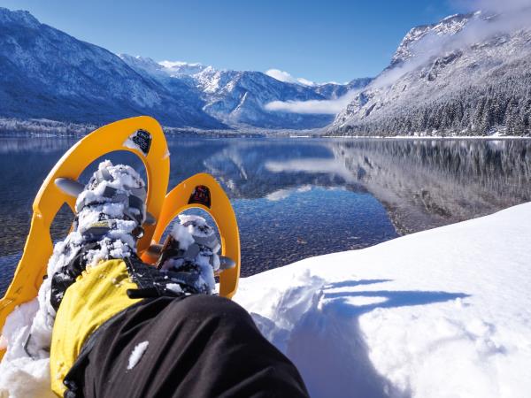 responsible travel snowshoeing