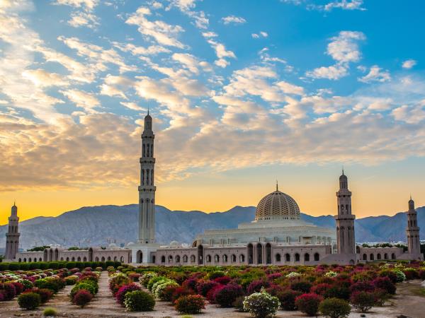 Oman trekking holiday