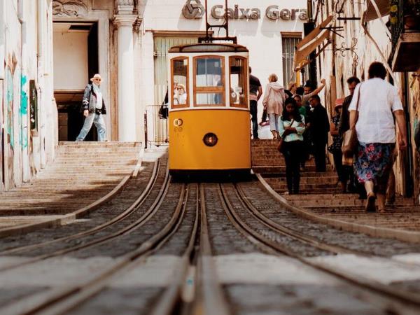 Portugal self drive holiday, Porto to Lisbon
