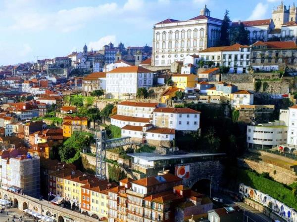 Portugal self drive holiday, Porto to Lisbon