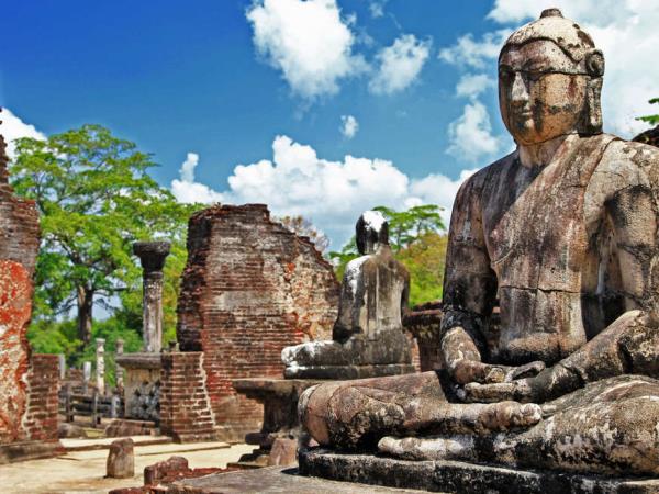 Walking in Sri Lanka holiday