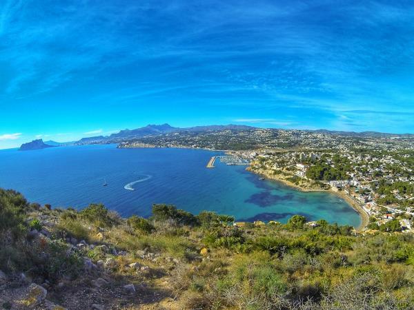 Luxury alkaline detox & wellness retreat in Spain