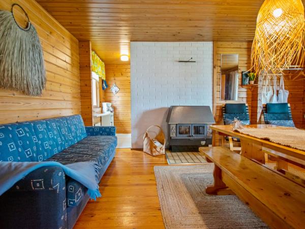 Finland wilderness cabin and activities holiday