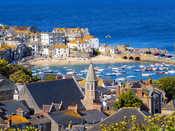 Cornwall walking holiday in England