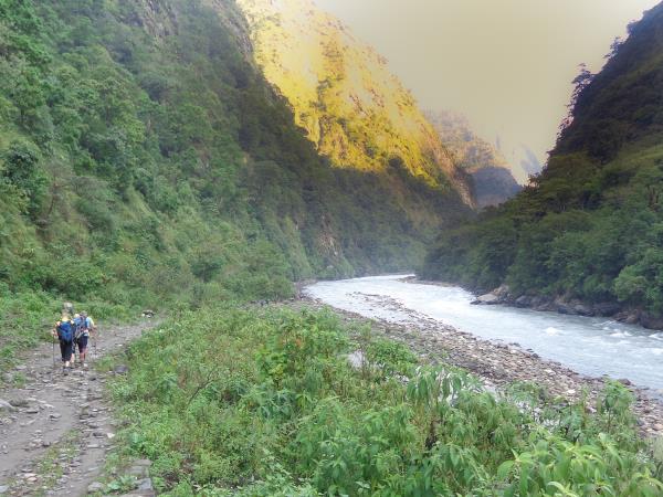 Manaslu Circuit trekking holidy in Nepal