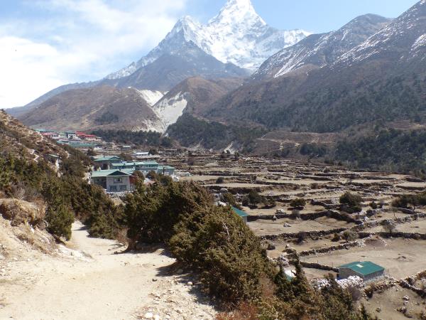 Nepal Everest trek to Dingboche