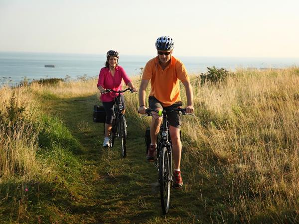 Normandy cycling holiday, Bayeux & beaches