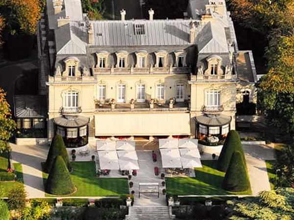 France luxury cycling holidays in Champagne