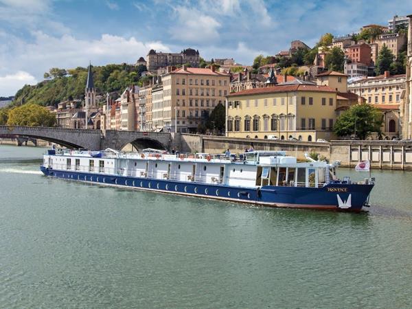Provence easy cycling holiday in France
