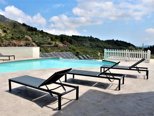 Vegan yoga retreat in Spain