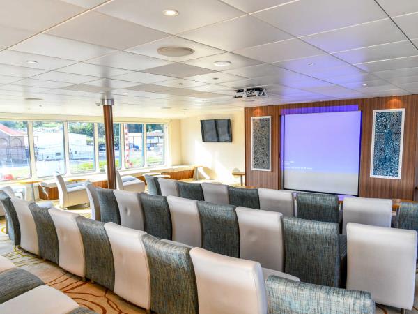 Tasmania luxury small ship cruise