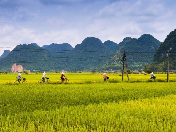 Vietnam cycling adventure holiday