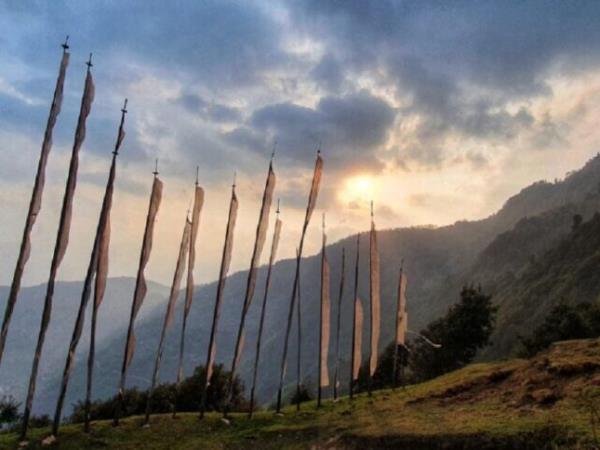 Trans Bhutan Trail, hiking and culture tour