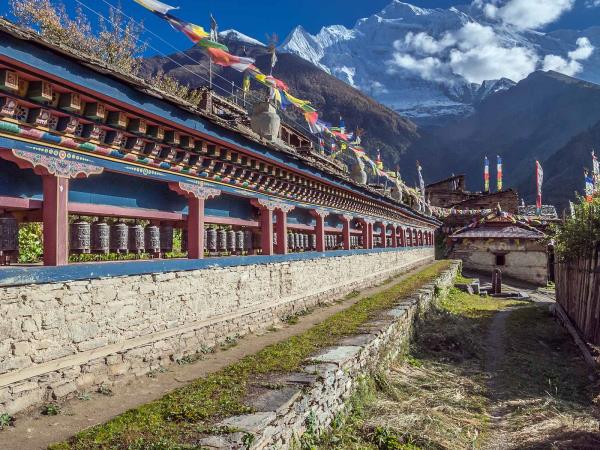 Annapurna Circuit trek, small group