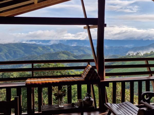 Thailand yoga & elephant holiday