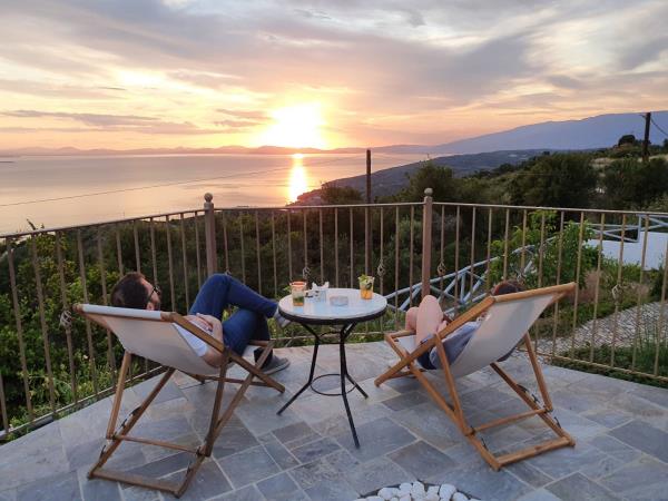 Calligraphy workshop holiday in Pelion, Greece