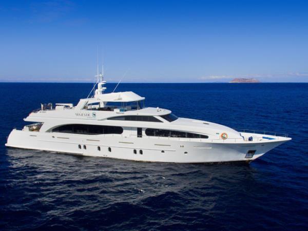Galapagos luxury nature cruise