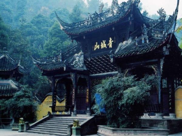 Cycling holiday in Sichuan, China