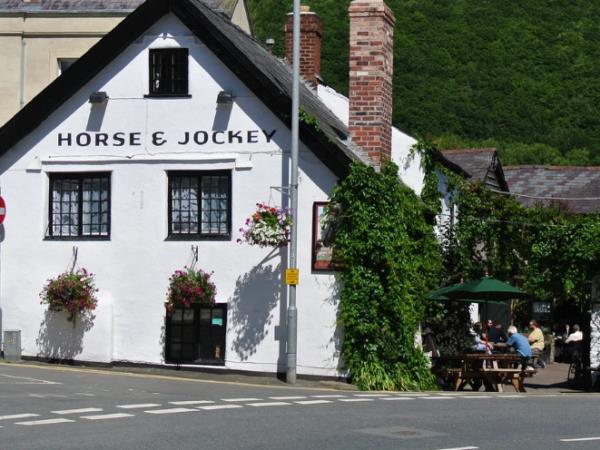 Hay-on-Wye to Welshpool Offa's Dyke walk