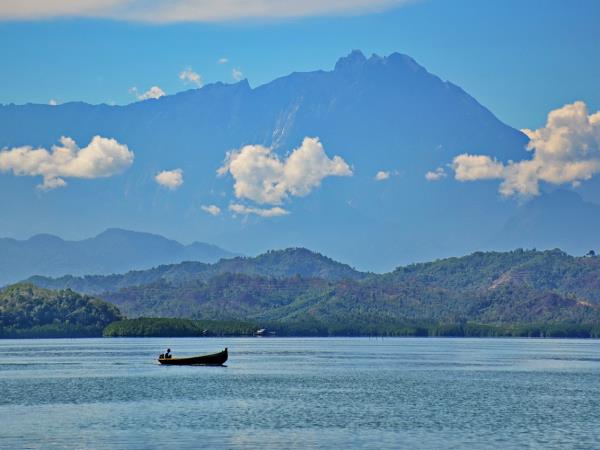 Borneo holiday, Land below the wind