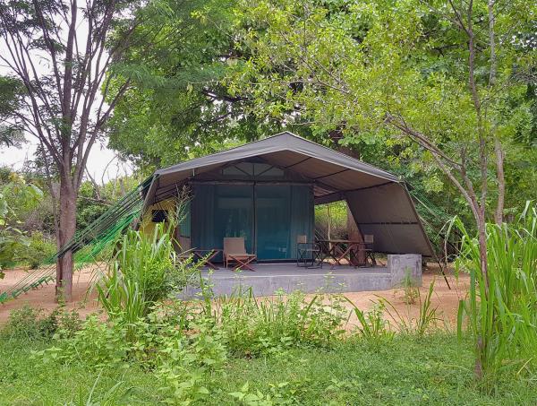 Sri Lanka eco lodge accommodation