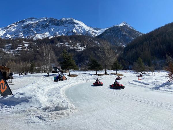 Winter activity holiday in the French Alps