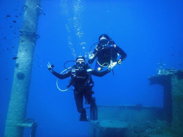 Liveaboard diving and sailing holiday in Greece