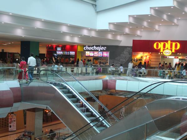 Pakistan shopping and food tour
