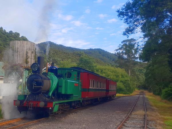 Tasmania small group tour, 13 days