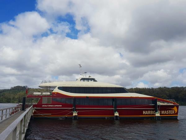 Tasmania small group tour, 13 days