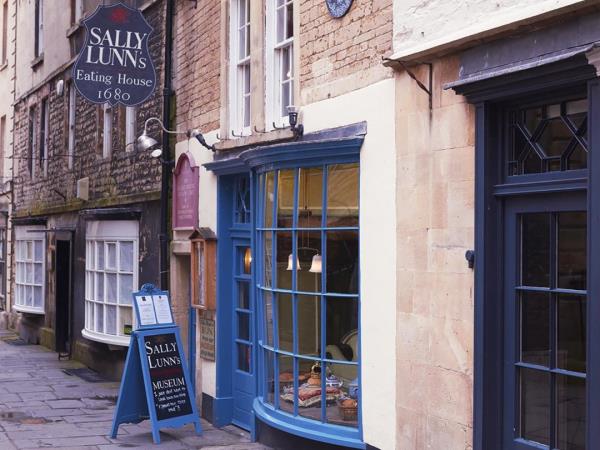 Bath, Devon & Cornwall escorted rail tour