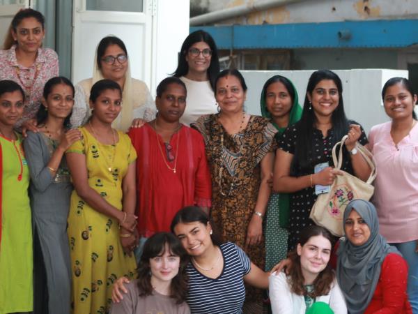 Kerala volunteering and Taj Mahal tour, India