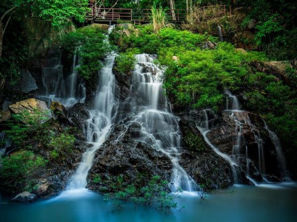 Hainan cycling and hiking tour in China