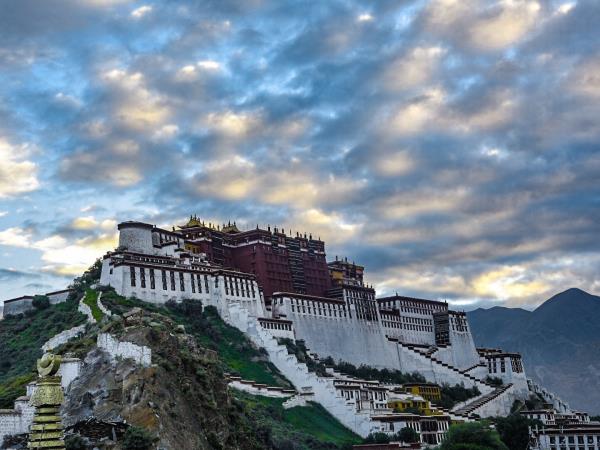 Tibet exploration tour