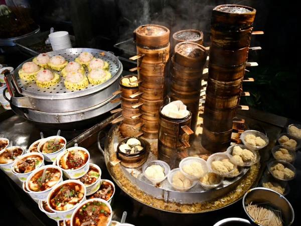 China family holiday in Sichuan