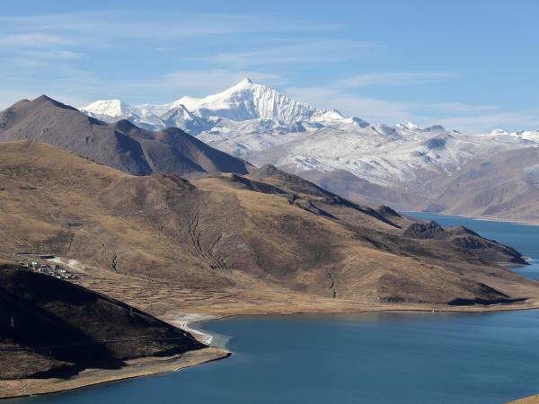 Tibet cycling holiday