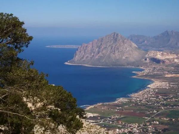 Sicily coastal walking holiday