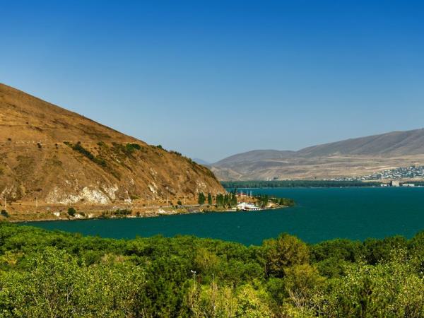 Armenia and Georgia highlights holiday