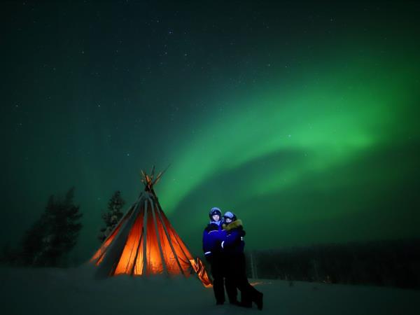 Downhill Skiing and Aurora hunting in Finnish Lapland