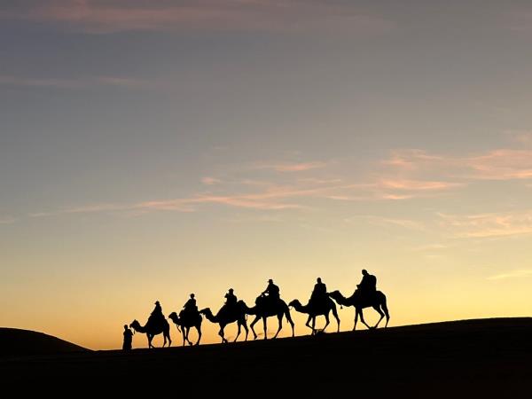 Painting holiday in Moroccan desert