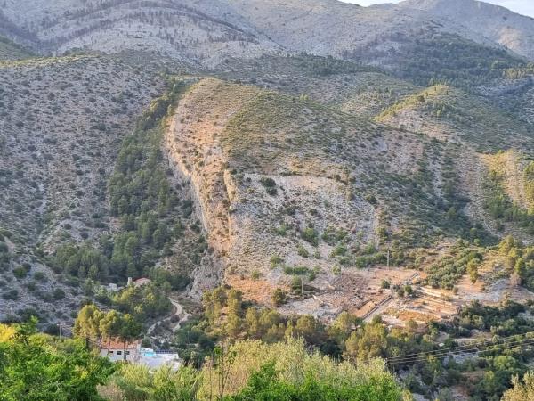 Vegan yoga retreat in Spain
