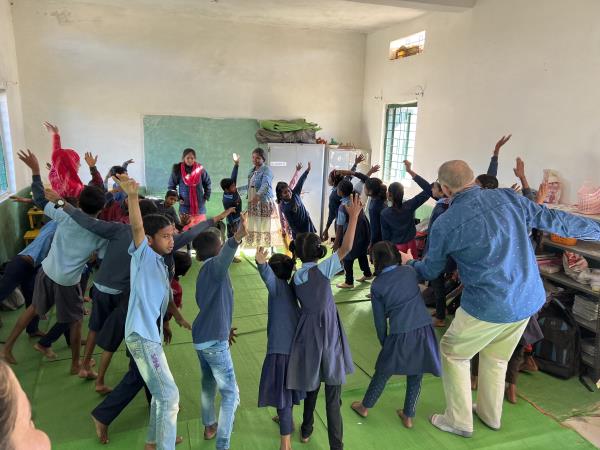 Central and Western India holiday, rural life