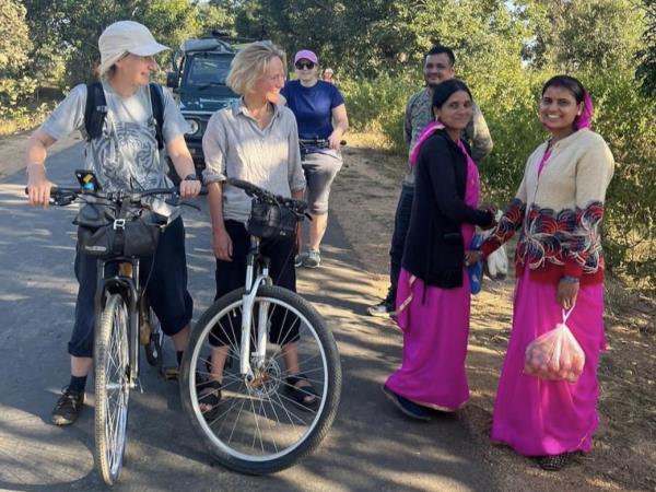Central and Western India holiday, rural life