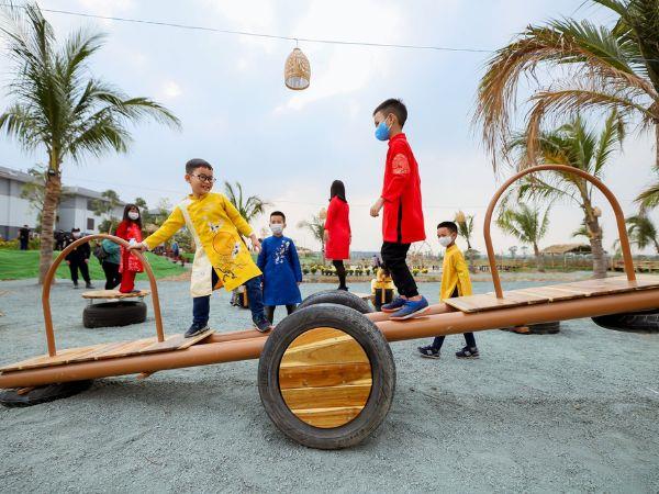 North Vietnam volunteer experience and holiday