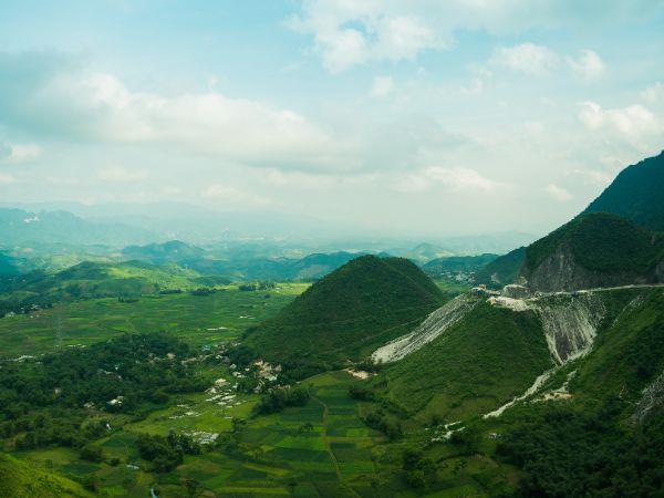 North Vietnam volunteer experience and holiday