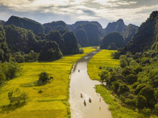 North Vietnam volunteer experience and holiday