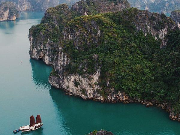 North Vietnam volunteer experience and holiday